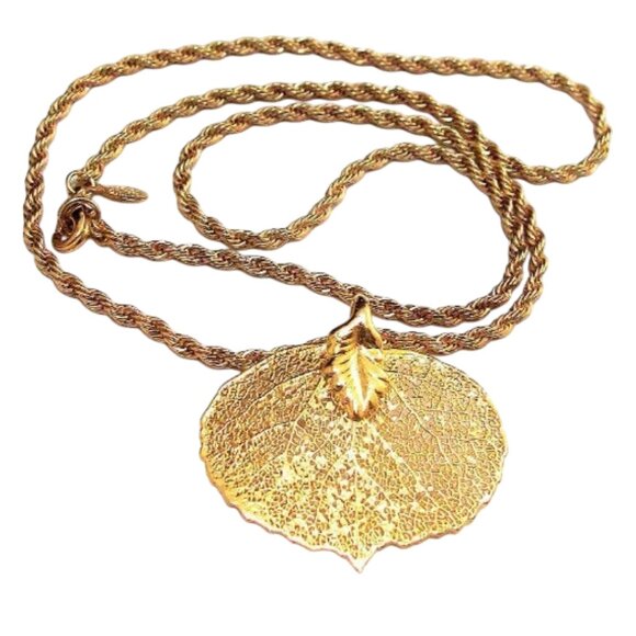 Avon 24k Leaf Pendant Necklace Gold Tone - Picture 3 of 5